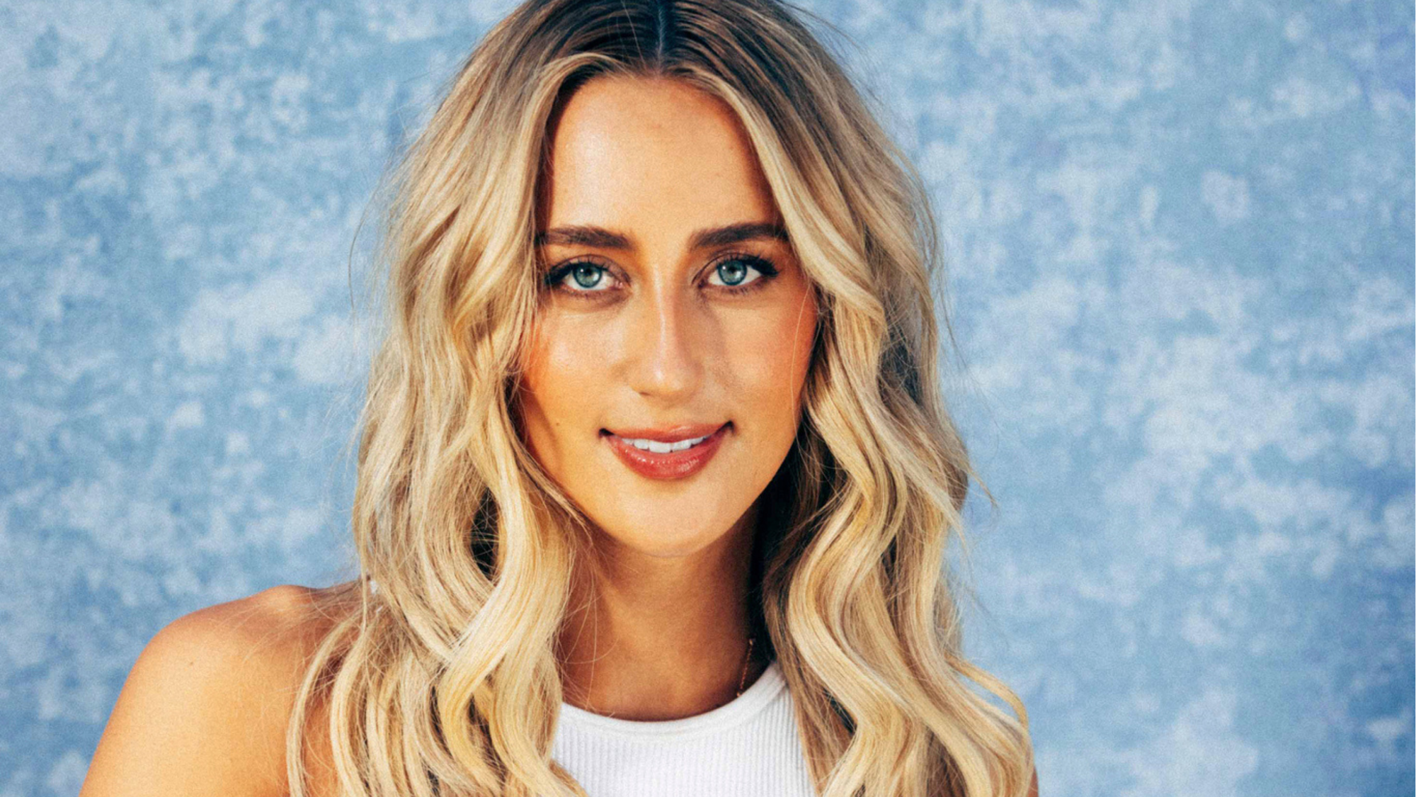 Ashley Cooke Announces Self-titled Sophomore Album Out August 14